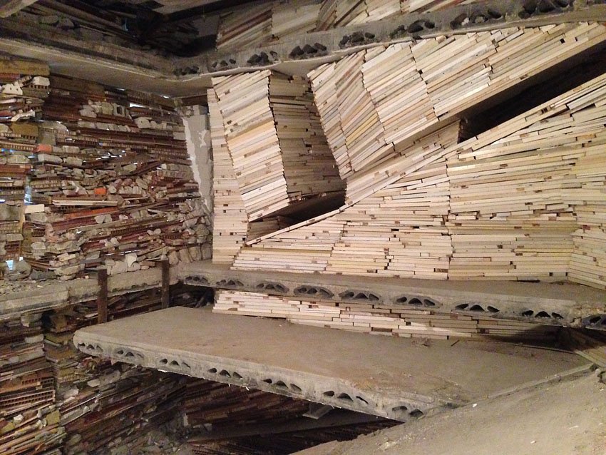 Destructieve schoonheid van een Verwoest Huis