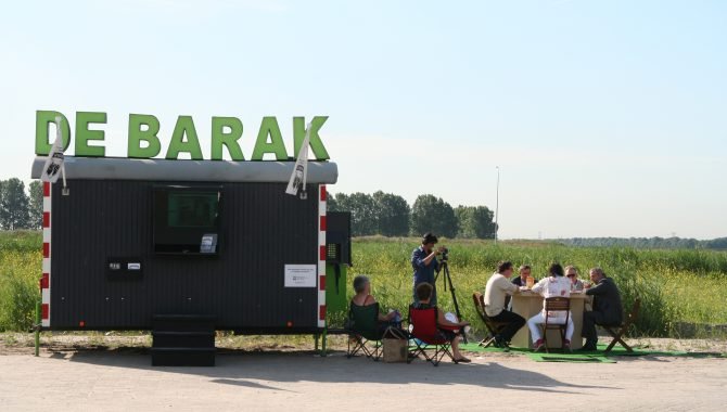Warande en de groei van Lelystad. Boekpresentatie over 10 jaar Stichting De Barak
